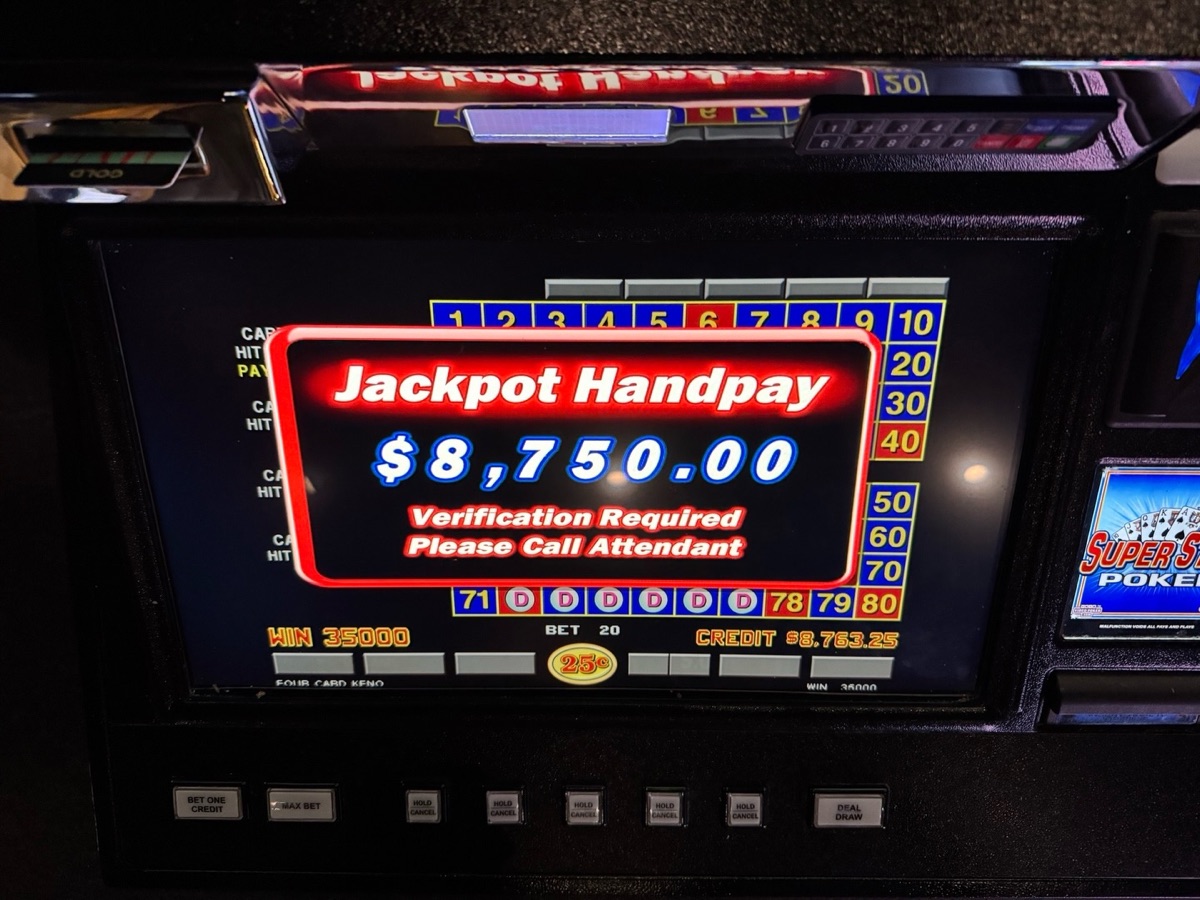 $8,750 jackpot winner at DJ's Tavern